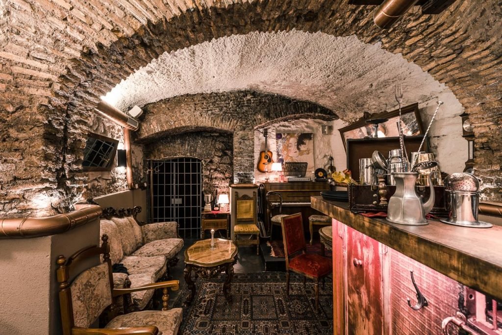 Rome s Best Speakeasies Hunting Down Rome s Hidden Bars The Tipsy Tours
