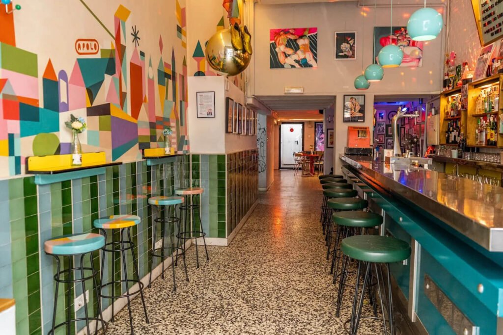 photo pf la federica gay bar in barcelona